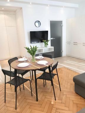 Klimatyczny Apartament pod Ratuszem -ul. Śląska 2 - Housity