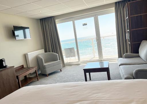Sandbanks Hotel - Housity