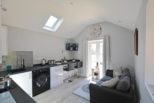 The Bothy - Ground floor conversion near Bath and Priston with outstanding views - Housity