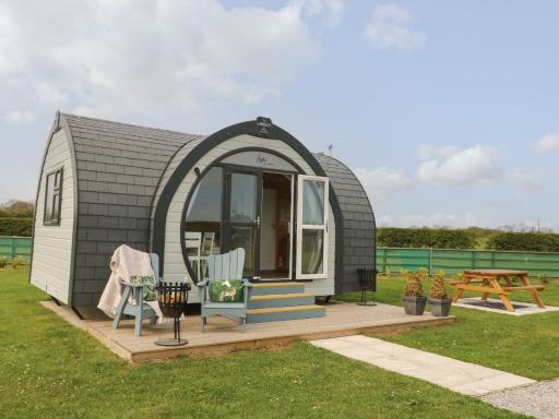 Poppy - Housity