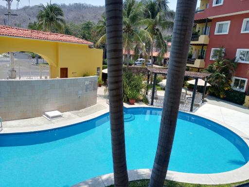 nice condominium with lots of amenities - Housity