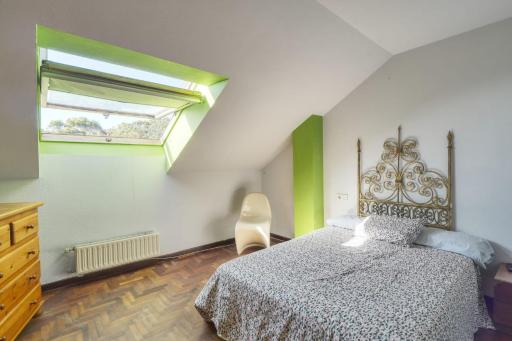 Habitaciòn independiente con cama doble en dúplex - Housity