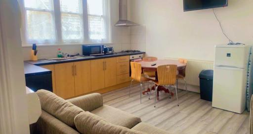 Entire Two Double Bedrooms Flat N4 - Housity