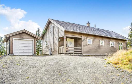 3 Bedroom Beautiful Home In Sjusjøen - Housity
