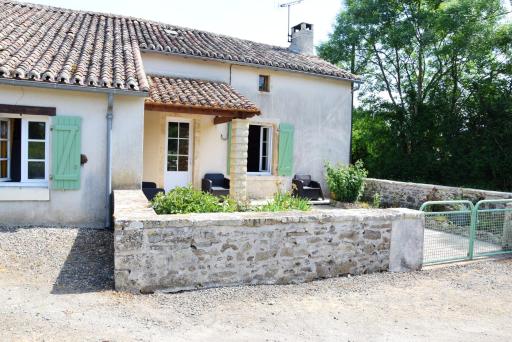 Maison charismatique a Saint Germier avec jardin cloture - Housity