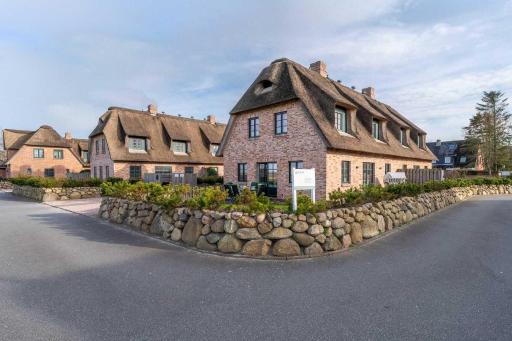 Reetdachhaus ASK EMBLA Reetdachhaus EMBLA - Housity