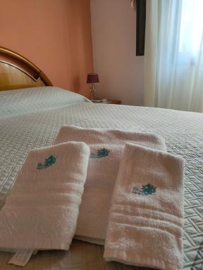 BLU HOME TRINACRIA - Housity