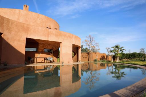 Loop - An hedonist house - Housity