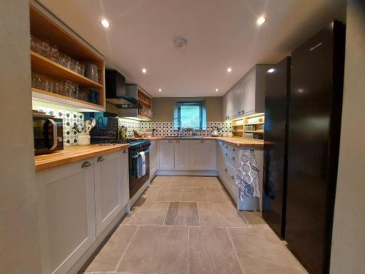 Luxurious 4 bedroom Cottage in the Yorkshire Dales - Housity