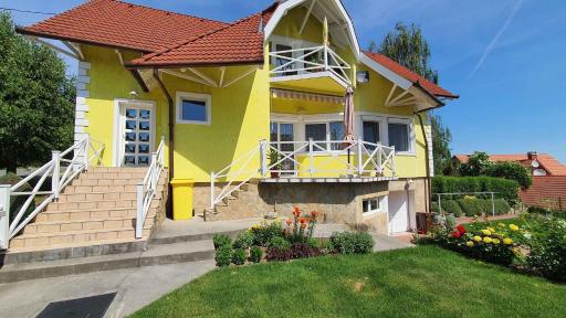Apartment in Fonyod/Balaton 18580 - Housity