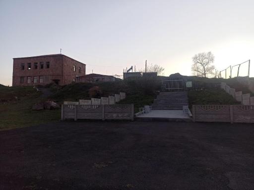 Portak GuestHouse Near SEVAN Lake - Housity