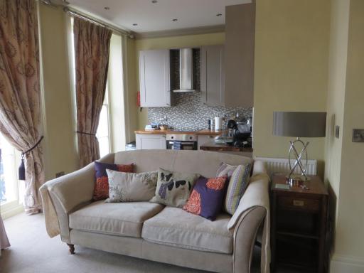 Hewlett Apartments - Housity
