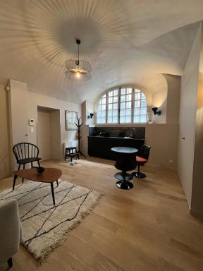 Unique et charmant 35 m2 Hôtel Particulier XVII ieme Centre Historique Clermont-Ferrand-Lucas II - Housity