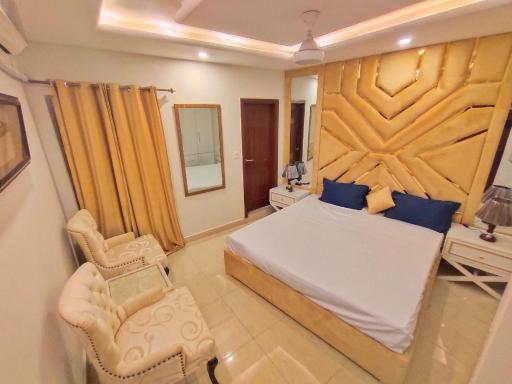 Luxurious & Comfy 1BHK Apartment, Wifi & SmartTV. - Housity