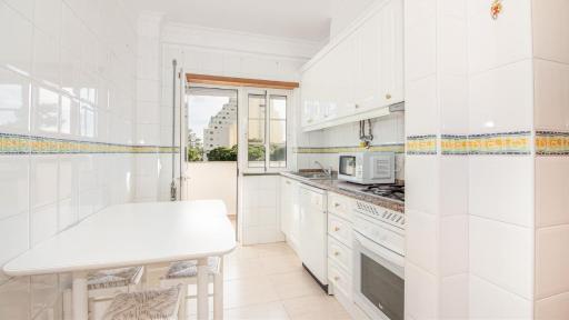 Monte Gordo Beach Apartment - Hizvo
