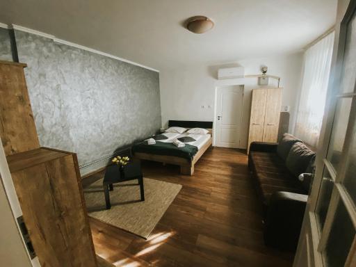Mateas Apartament - Housity