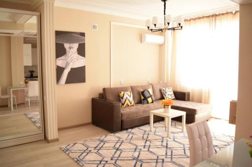 White apartment with panoramic view in the center - Housity