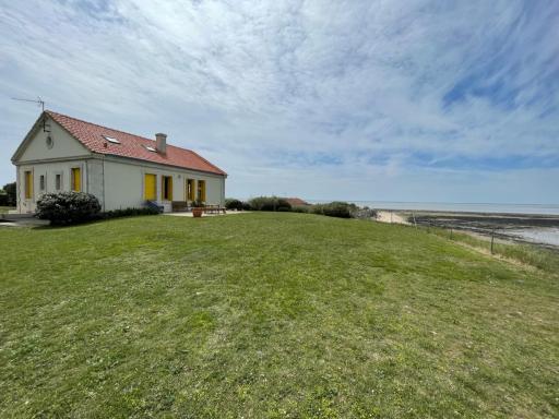 Villa de charme face à l'océan, sur une Ile avec accés direct plage - Housity