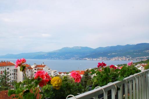 Apartment Rijeka with sea view - Housity