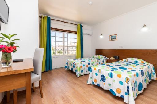 Hotel Azul Praia - Housity
