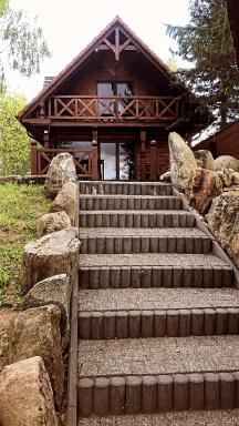 WILCZY DOMEK NAD JEZIOREM DADAJ - Housity