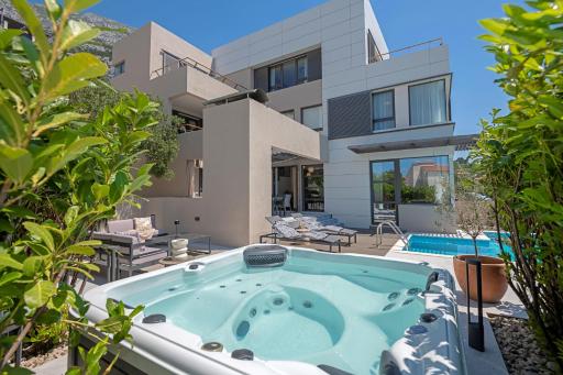 Villa Specia - Housity