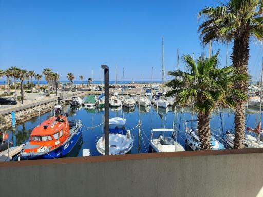 Au Barcarès, vue magnifique sur le port et la mer - Housity