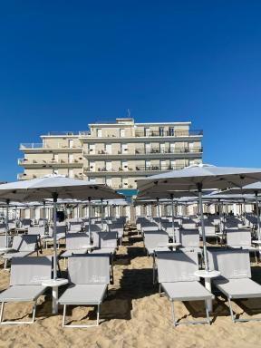 HOTEL FLYING - Housity