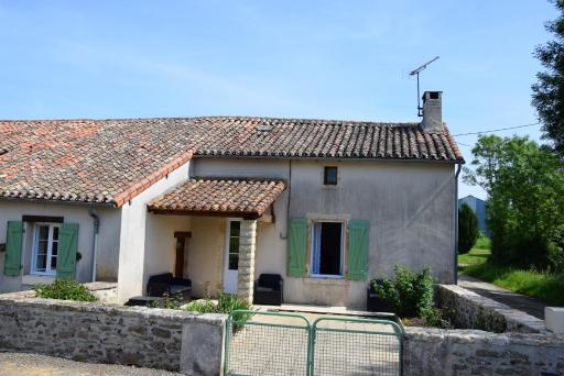 Maison charismatique a Saint Germier avec jardin cloture - Housity