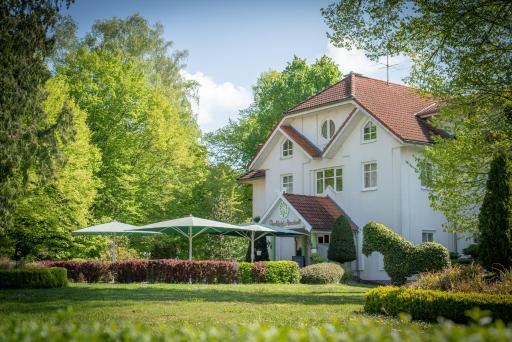 Parkhotel Neustadt Garni - Housity