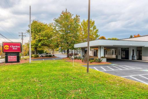 Clarion Inn Belle Vernon - Housity