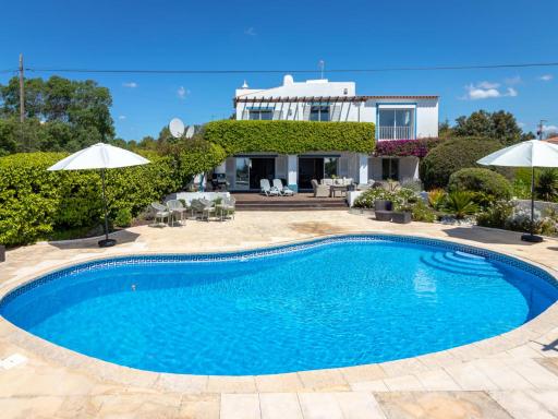Villa Salto with fantastic ocean views - Housity