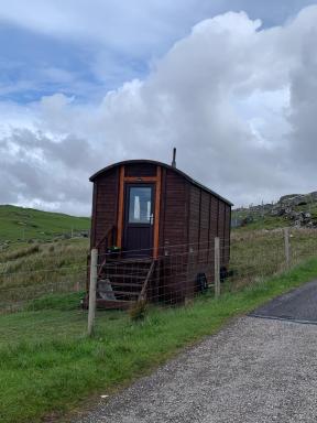 Eco Crofters Wagon by the Beach - Housity