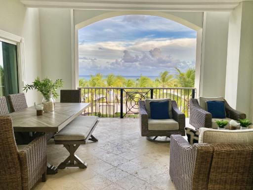 Amazing Beachfront Condo Cap Cana, Punta Cana - Hizvo