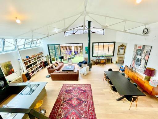 VILLA LE LOFT - CALME & DECO - Patio intime - Salle de Cinéma - Centre Ville - Housity