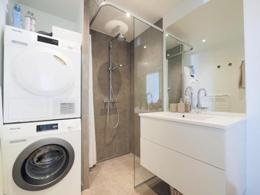 New Danish Design flat - 10 minutes to city centre - Housity