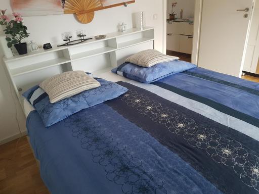 Zimmer mit eigenem Bad in Märchenstadt! - Housity