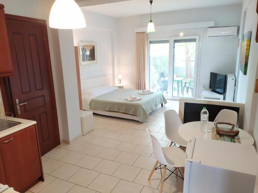 Studio apartment in Kirra, ancient port of Delphi Near the beach - Housity