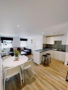 Prosper House Apartment 2 - Housity