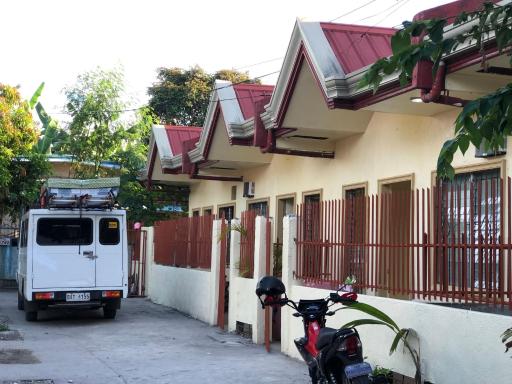 Airport View Apartments - Housity