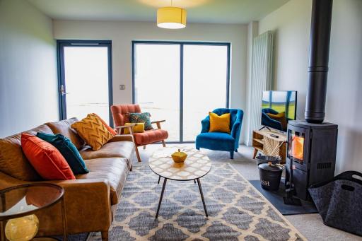 2 Bed Ground Floor Apartment - 3 Plas - Housity