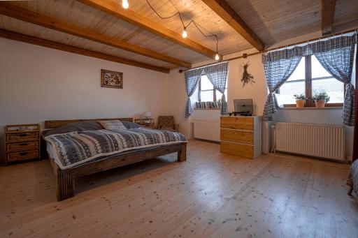 Přízemí vesnické usedlosti - Cozy village homestead - Housity