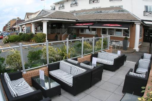 Inn On The Prom At The Fernlea Hotel - Housity
