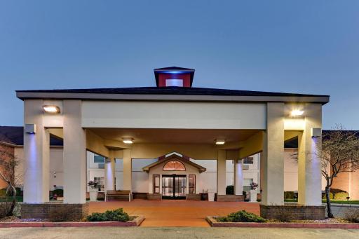 Holiday Inn Express & Suites Bad Axe by IHG - Housity