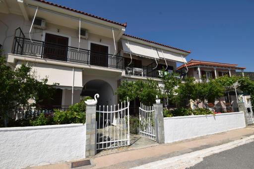 Mega Apartments - Housity
