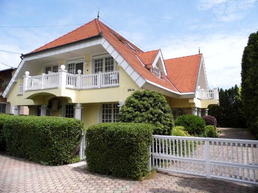 Millennium Villa - Housity