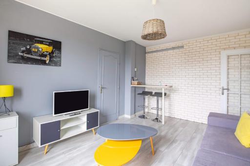 Appart T3 Bien situé a Bourges + Wifi - Housity