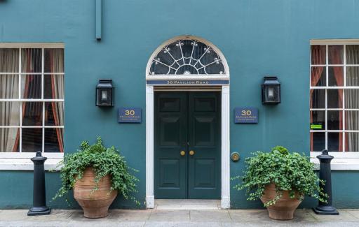 Knightsbridge Roof Garden Rooms - Housity