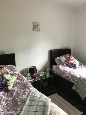 Pat's Place - Housity