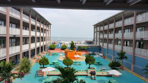 Flagship Oceanfront - Housity
